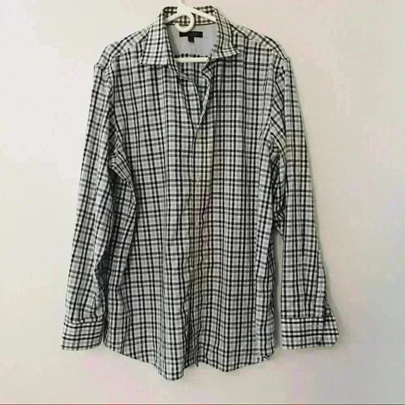 Banana Republic Button Down Shirt XL. No Iron - Picture 2 of 11